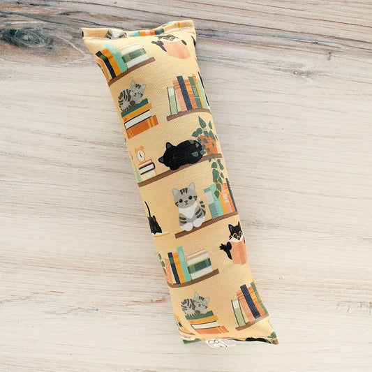 Book Lovers Kicker Cat Toy