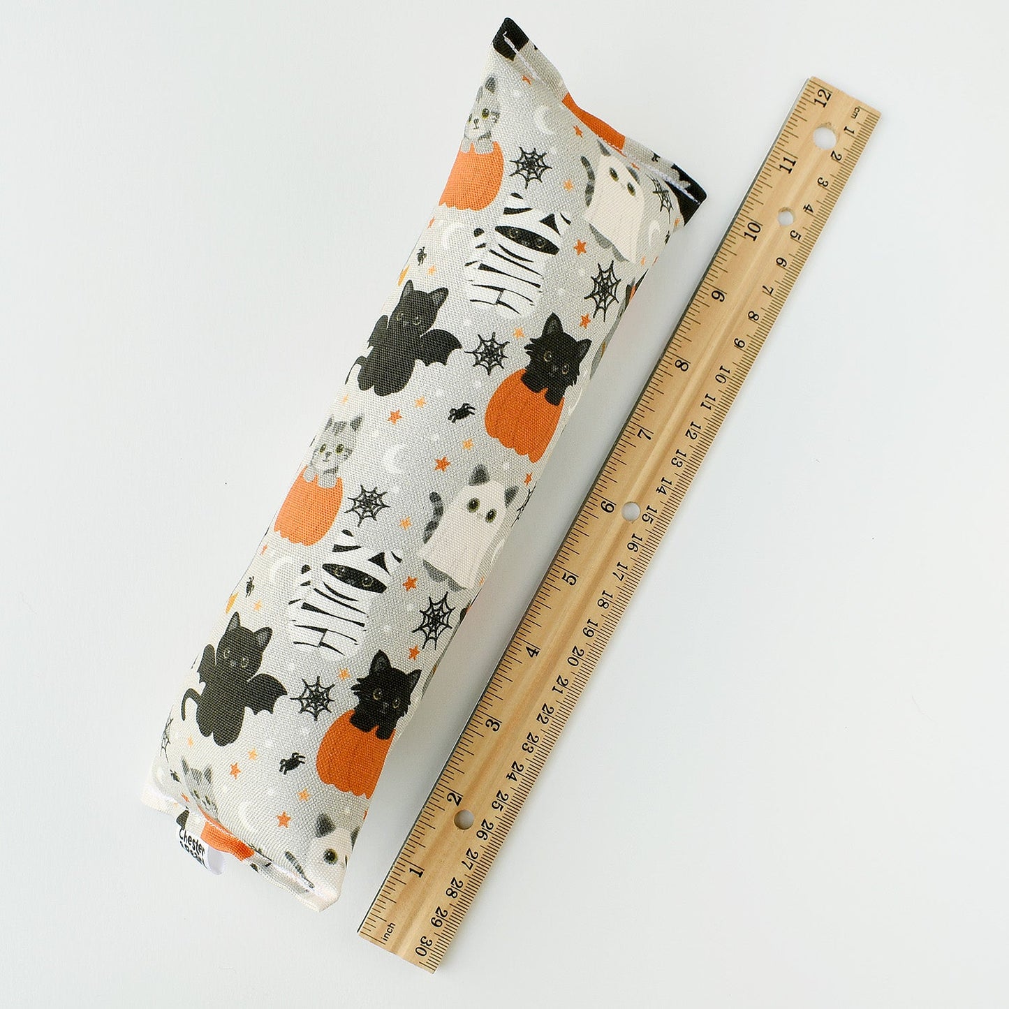 Spooky Sweeties Kicker Cat Toy - silver