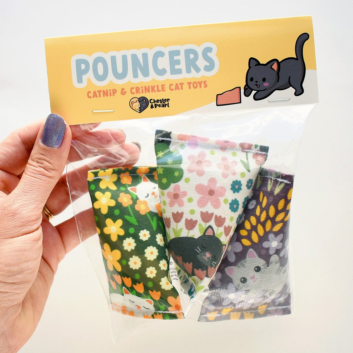 Flower Friskies Pouncers Cat Toys